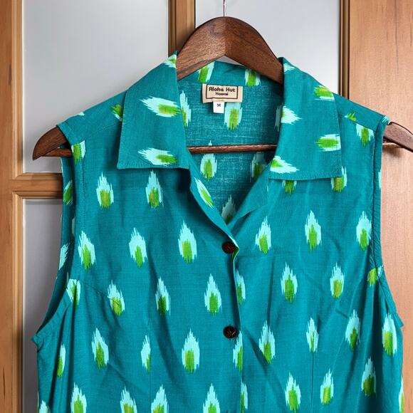 Women's Aloha Hut Sleeveless Button-Up Collar Shirt - Size Medium - Picture 2 of 10